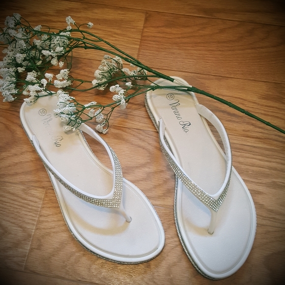 Silver dress flip flops Clearance